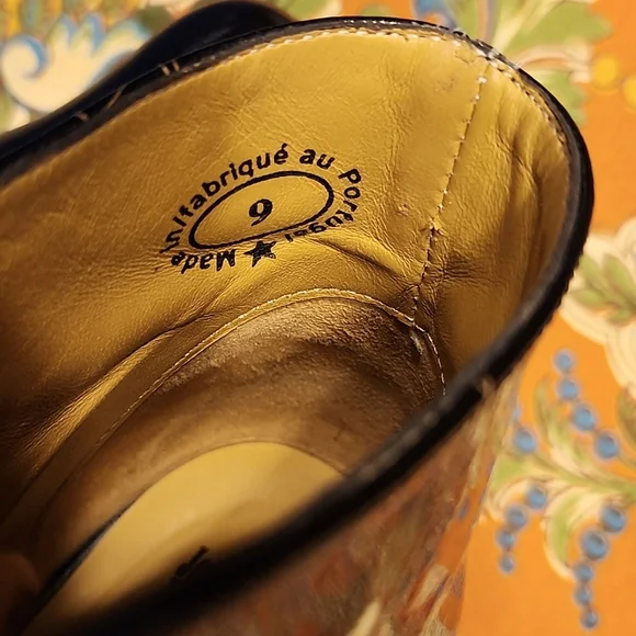 JOHN FLUEVOG Bellevue Rose Dunn Black & Gold Pressed Flowers Lace Up Ankle Boots - Picture 8 of 9